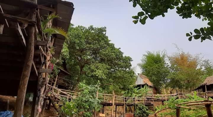 Tree Lodge Banlung Exterior foto